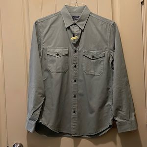 J. Crew Olive Green Long Sleeve Button Down w/ Double Pockets